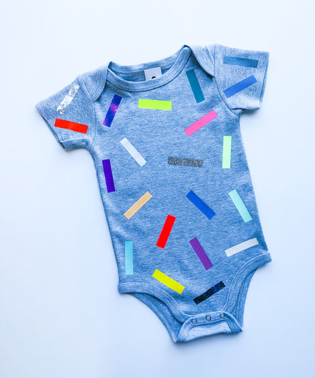 organic cotton baby onesie confetti print grey