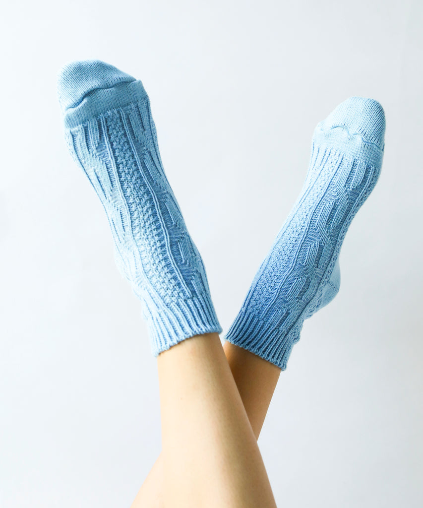 100% cotton ankle socks with knit pattern in light blue