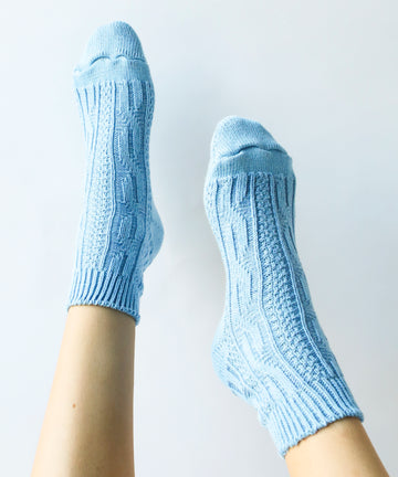 100% cotton ankle socks with knit pattern in light blue