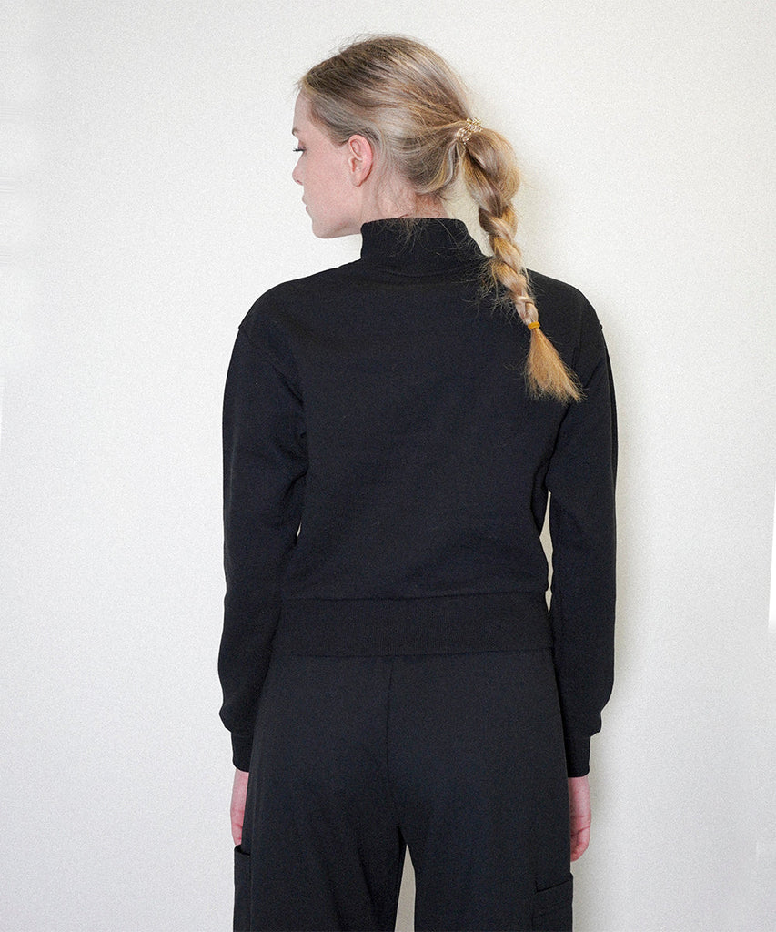 cropped mockneck cotton fleece black sweatshirt