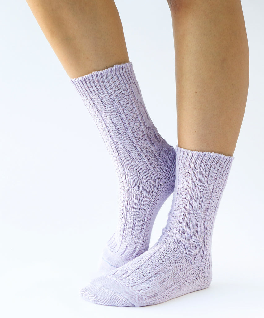 100% cotton socks with knit pattern in light purple