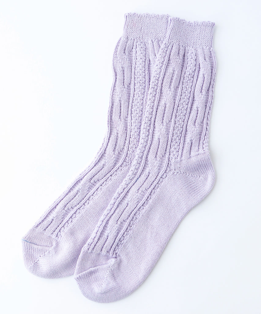 100% cotton socks with knit pattern in light purple