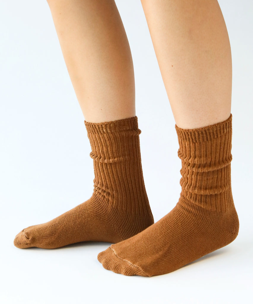 a pair of cotton socks in tobacco brown 